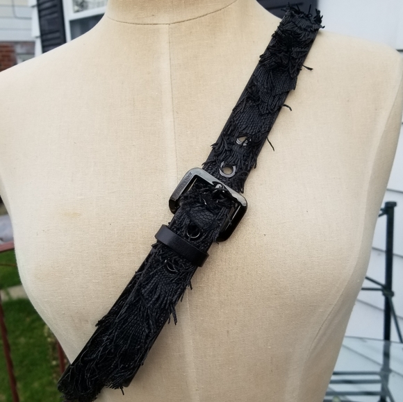 Burberry Belt Snakeskin Reptile Fringed Leather
